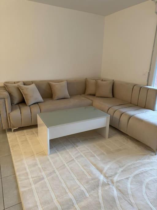 Superbe Appartement - Near Paris 코르베일에쏘네 외부 사진